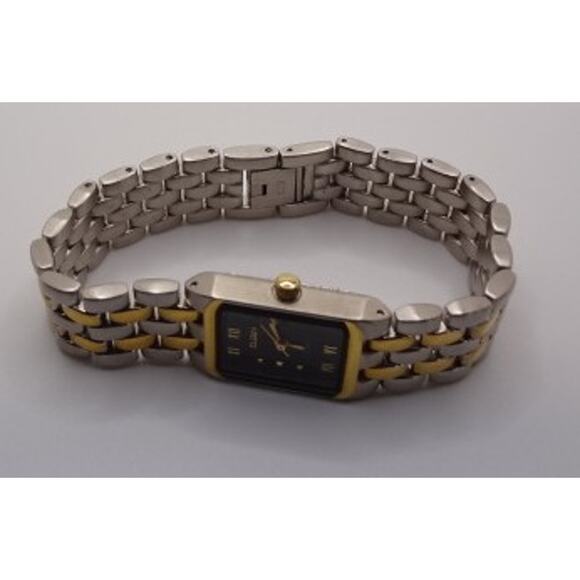 Vintage Elgin Two-Tone Watch with Black Rectangular Dial and Roman Numerals - Picture 5 of 6